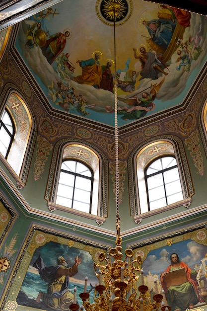 Acasă 47 Ghid pentru zugrăvirea decorativă a elementelor ornamentale ale turnurilor